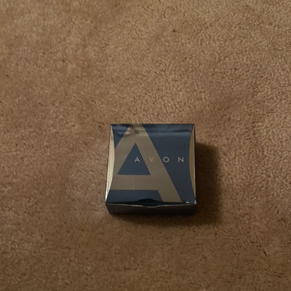 Avon analog watch - Picture 2 of 2